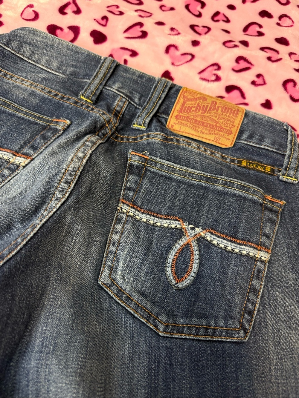 Lucky Brand Straight Leg Jeans in Faded Blue - Picture 6 of 10